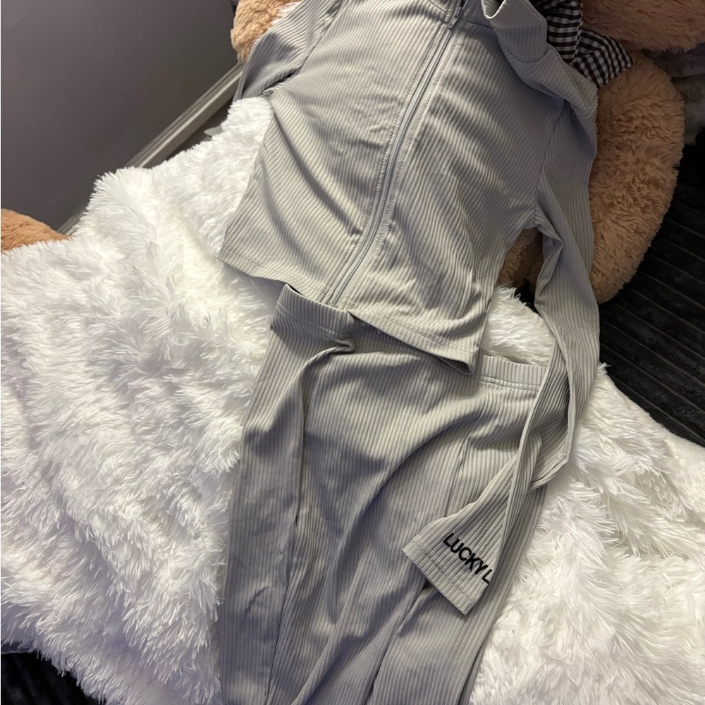 Gray Ribbed Lucky Label Two-Piece Set - Picture 4 of 4